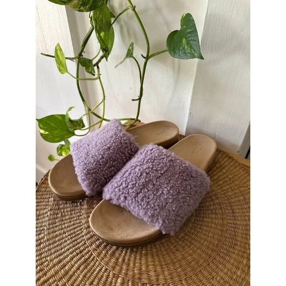 Stars Above Women’s size 10 pink fuzzy slippers - Picture 1 of 8